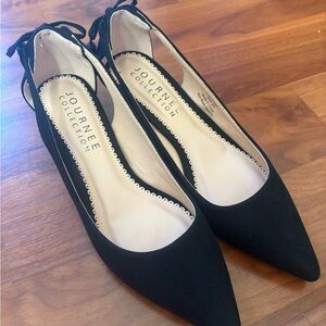 Journee Collection Women's Black Pointed Kitten Heels New in Box!!